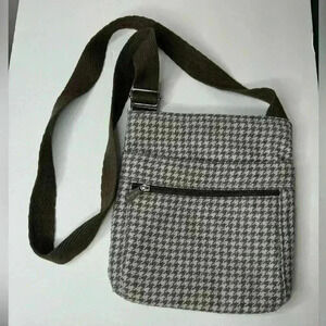 THIRTY-ONE Gray bag with brown strap. Lots of pockets.  Cross body bag!